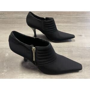 Donald J. Pliner Monica black fabric kitten heel ankle bootie Women’s Size 8.5M